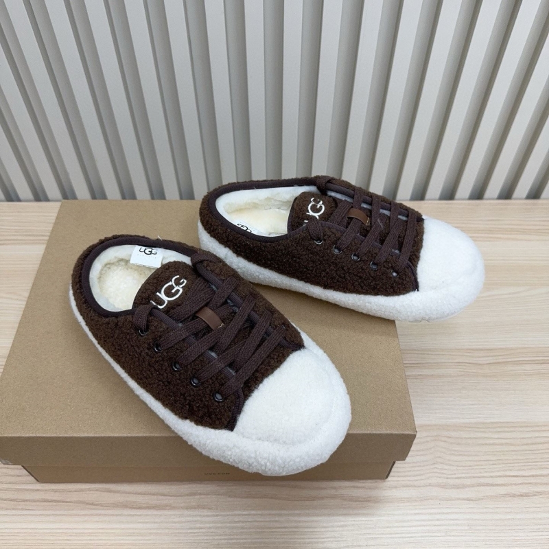 Ugg Flat Shoes